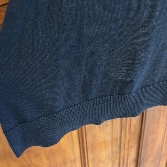 DG2 V-neck classic sweater NWT - Picture 4 of 8